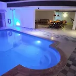 וילה Tatilde Villam *