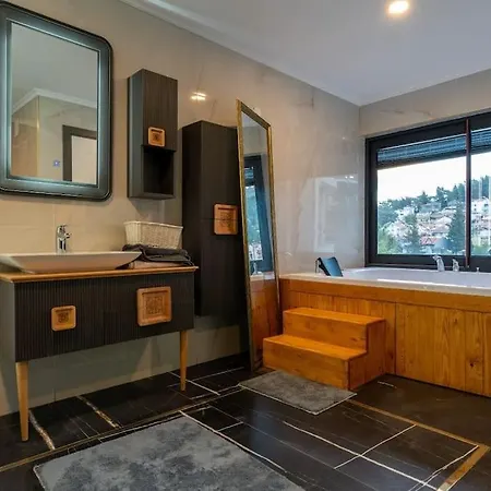 Vilă Tatilde Villam *