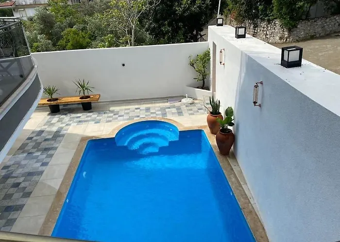 Vila Tatilde Villam *